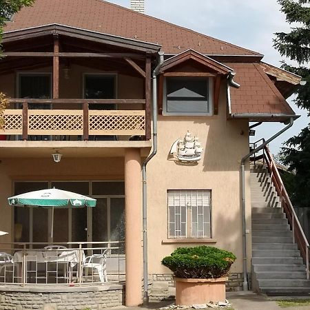 Vitorlas Apartmanhaz シオーフォク エクステリア 写真