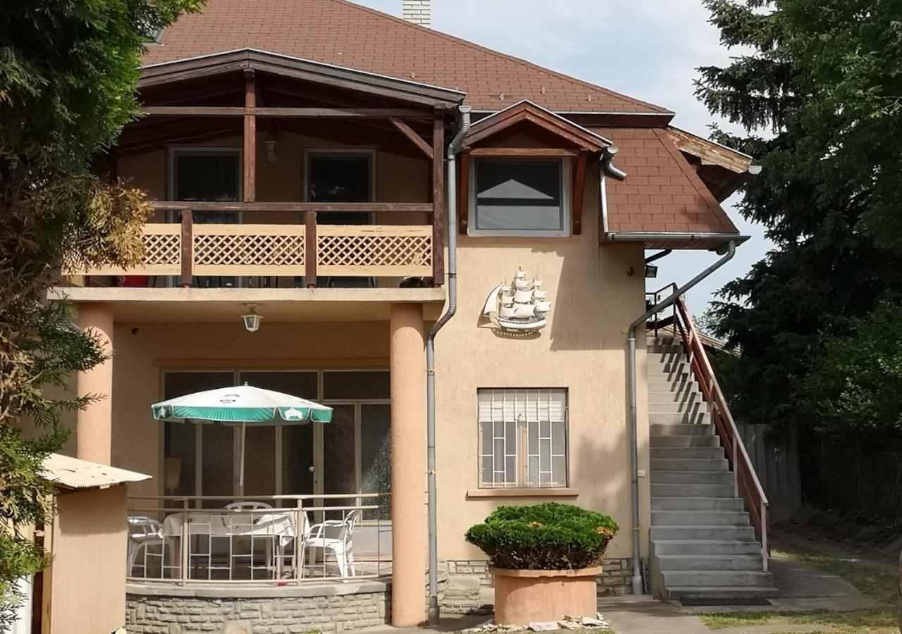 Vitorlas Apartmanhaz シオーフォク エクステリア 写真