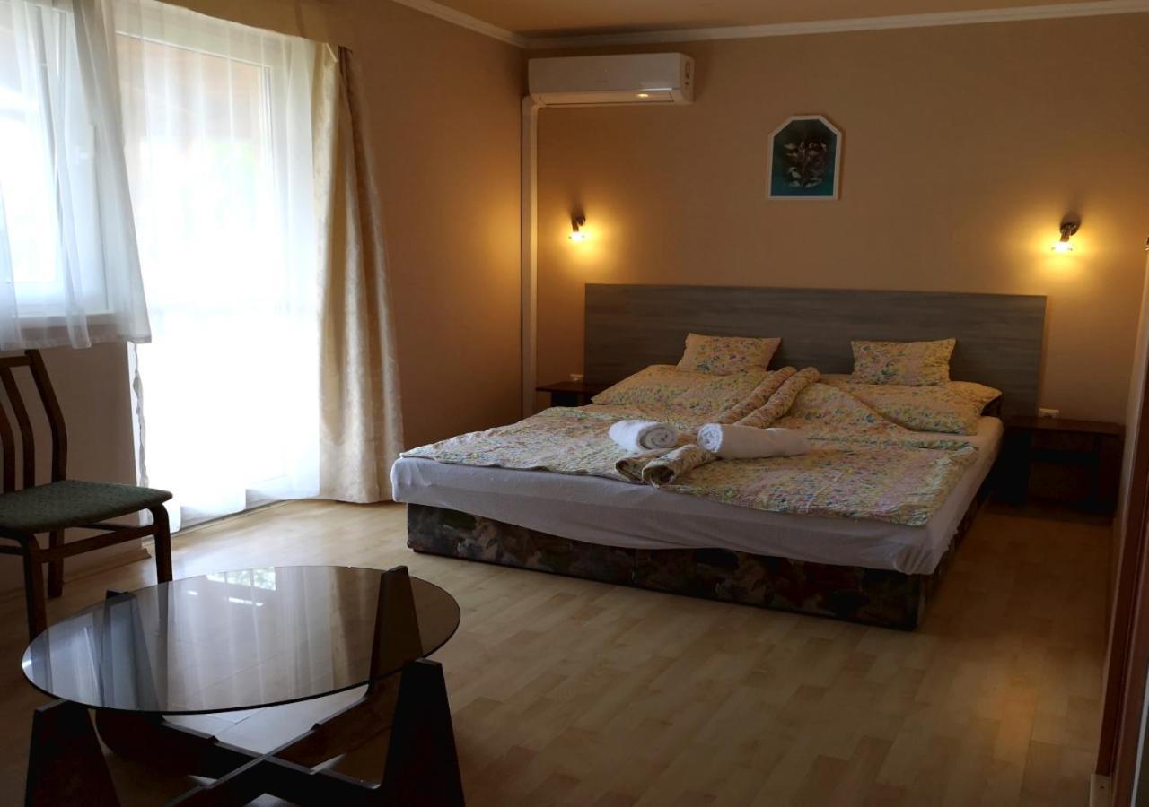 Vitorlas Apartmanhaz シオーフォク エクステリア 写真